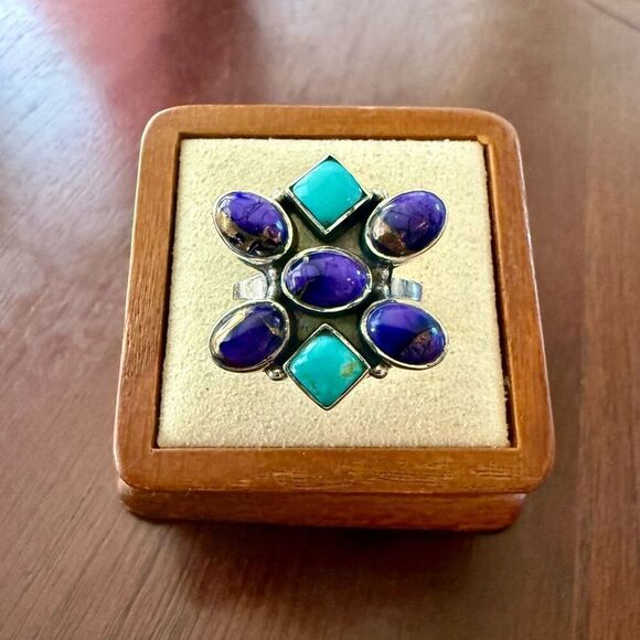 Unique Kingman & Purple Mojave Turquoise Cluster Stone Floral Ring Size 7 New - Picture 1 of 6